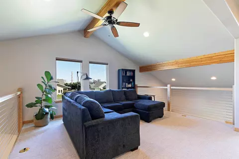 Living - 10 Lone Pine Trl, Hamilton, MT 59840 photo 3 of 5