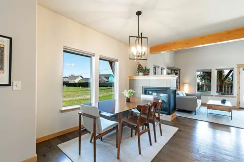 Dining - 10 Lone Pine Trl, Hamilton, MT 59840 photo 2 of 2