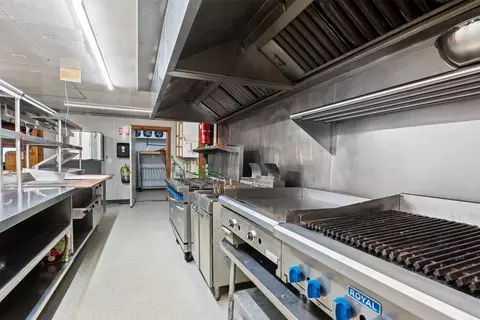Kitchen - 5388 Us Hwy 93 S, Conner, MT 59827 photo 4 of 11