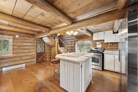 Kitchen - 1441 Bonanza Dr, Sula, MT 59871 photo 1 of 4