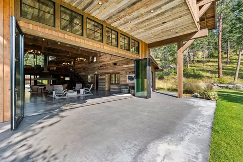 26 Trails End Ct, Bigfork, MT 59911