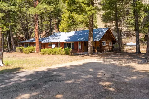 1936 E Fork Rd, Sula, MT 59871