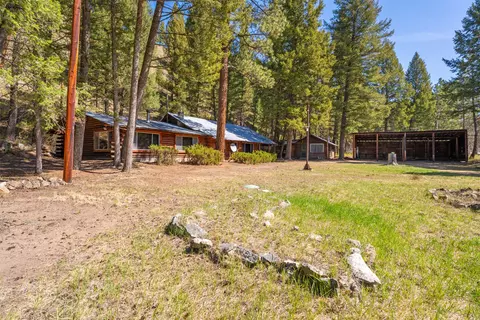 Exterior - 1936 E Fork Rd, Sula, MT 59871 photo 3 of 9