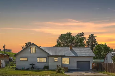 317 6th Ave E, Eureka, MT 59917