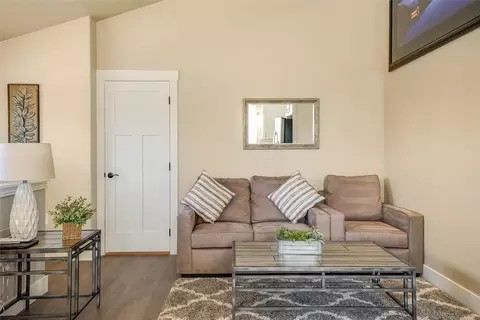Entry Way - 442 4th Ave E, Kalispell, MT 59901 photo 6 of 6