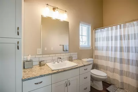 Bath - 442 4th Ave E, Kalispell, MT 59901 photo 13 of 14