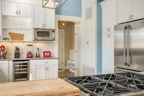 Kitchen - 442 4th Ave E, Kalispell, MT 59901 photo 5 of 9