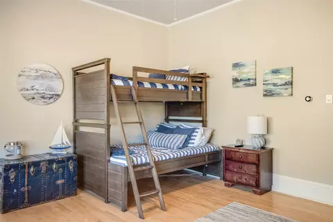 Bedroom - 442 4th Ave E, Kalispell, MT 59901 photo 4 of 14