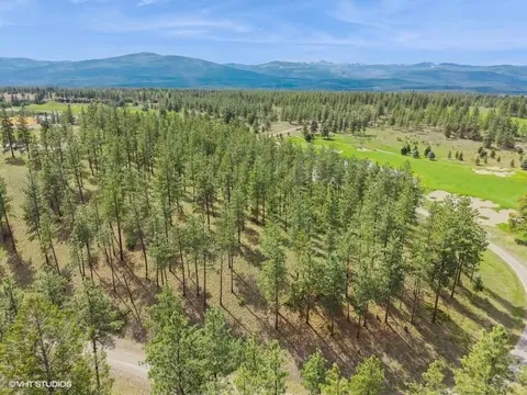 216 Sundance Ct, Eureka, MT 59917