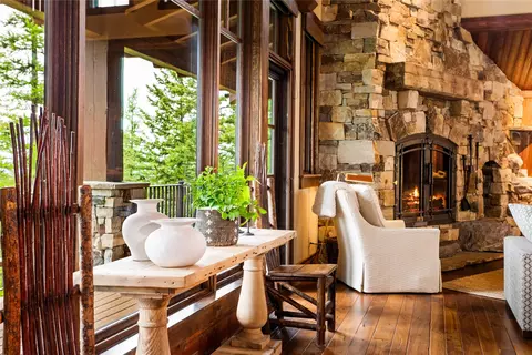 Living - 183 And 171 Chief Cliff Trl, Bigfork, MT 59911 photo 3 of 8