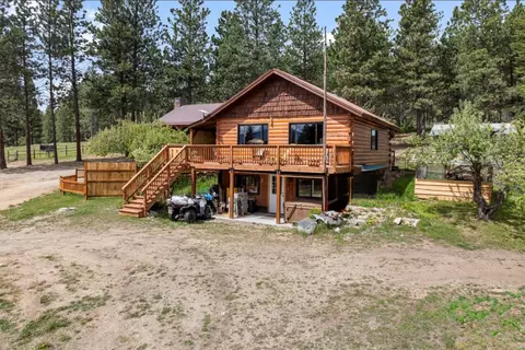 438 Blue Jay Ln, Hamilton, MT 59840