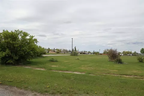 701 Illinois Ave, Valier, MT 59486