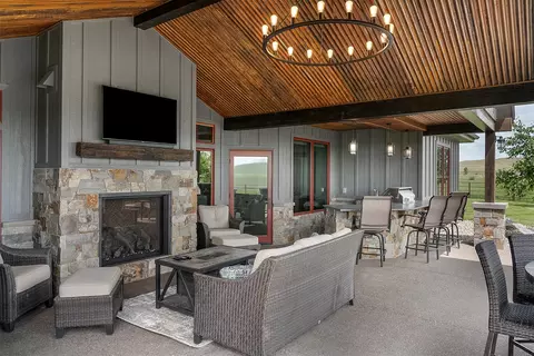Exterior - 45331 Turnquist Rd, Ronan, MT 59864 photo 10 of 15