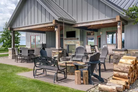 Exterior - 45331 Turnquist Rd, Ronan, MT 59864 photo 7 of 15