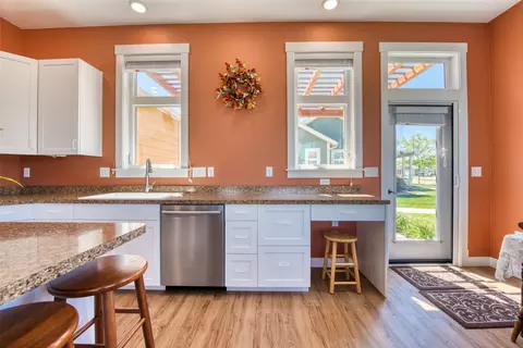 Kitchen - 306 Mansion View Loop, Hamilton, MT 59840 photo 1 of 7