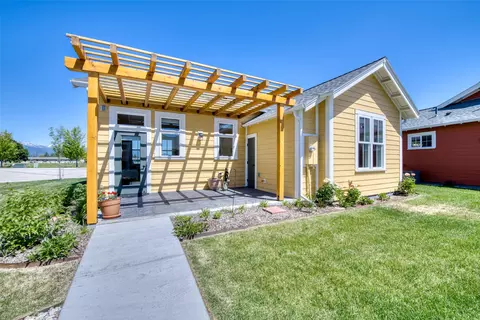 Exterior - 306 Mansion View Loop, Hamilton, MT 59840 photo 7 of 15