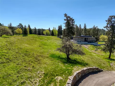 181 Fox Run Ct, Bigfork, MT 59911