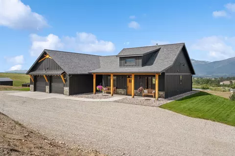 559 Stage Springs Ln, Stevensville, MT 59870