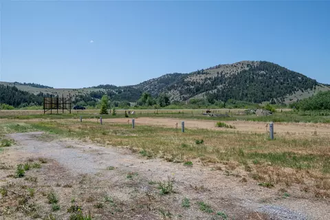Exterior - 239 Drummond Frontage Rd, Drummond, MT 59832 photo 9 of 10