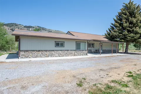 Exterior - 239 Drummond Frontage Rd, Drummond, MT 59832 photo 3 of 10