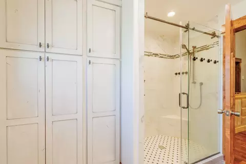 Bath - 58 Gilman Rd, Garrison, MT 59731 photo 6 of 7