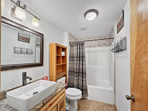 Bath - 16 Upper Slope Rd, Cardwell, MT 59721 photo 1 of 2