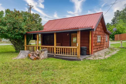 Exterior - 450 6th St E, Eureka, MT 59917 photo 2 of 11