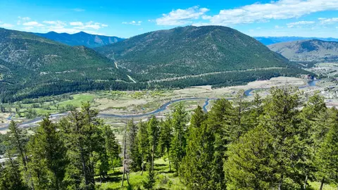 242 Bonner Avenue, Bonner, MT 59823