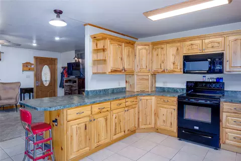 Kitchen - 87 101 Evans Rd, Libby, MT 59923 photo 3 of 3
