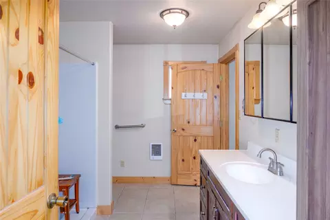 Bath - 87 101 Evans Rd, Libby, MT 59923 photo 1 of 2