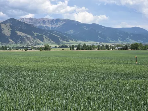 3961 Penwell Bridge Rd, Belgrade, MT 59714