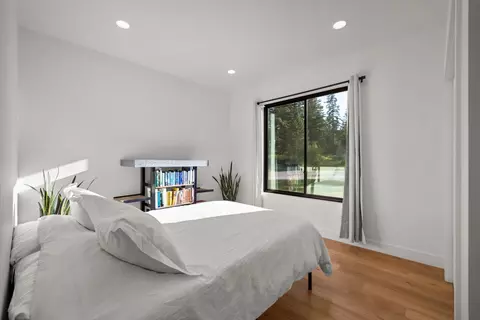 Bedroom - 175 Wulff Ln, Lakeside, MT 59922 photo 6 of 9
