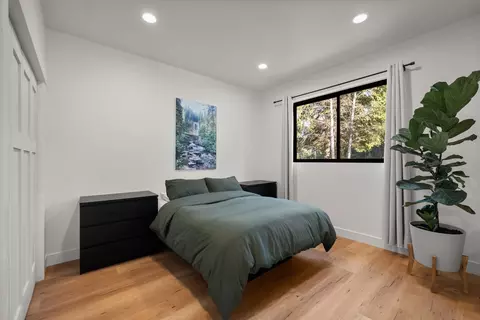 Bedroom - 175 Wulff Ln, Lakeside, MT 59922 photo 5 of 9