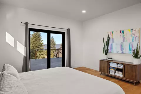 Bedroom - 175 Wulff Ln, Lakeside, MT 59922 photo 3 of 9