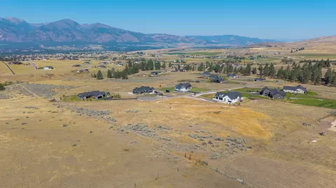 5860 Alysa Ct, Florence, MT 59833
