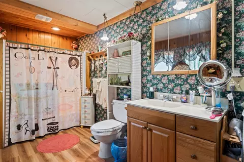 Bath - 246 Otter Path Ln, Hamilton, MT 59840 photo 1 of 2