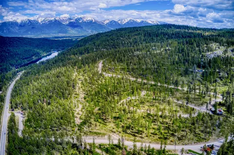 157 Pinto Trl, Bigfork, MT 59911