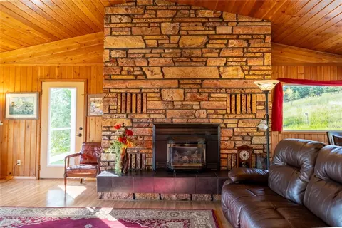 Living - 584 Mack Rd, Libby, MT 59923 photo 3 of 8