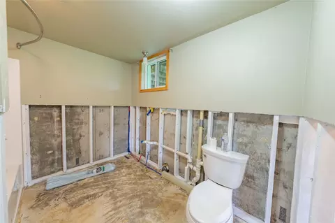Bath - 584 Mack Rd, Libby, MT 59923 photo 6 of 8