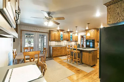 Kitchen - 511 499 Gold Creek Loop, Hamilton, MT 59840 photo 3 of 7