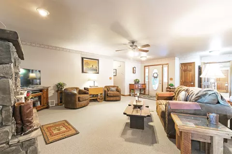 Living - 511 499 Gold Creek Loop, Hamilton, MT 59840 photo 2 of 8