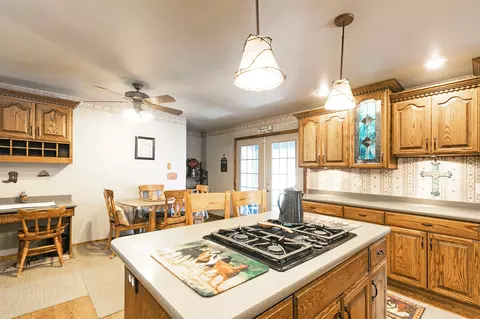 Kitchen - 511 499 Gold Creek Loop, Hamilton, MT 59840 photo 4 of 7