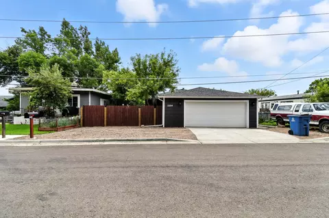 2204 Chicago Ave, Black Eagle, MT 59414