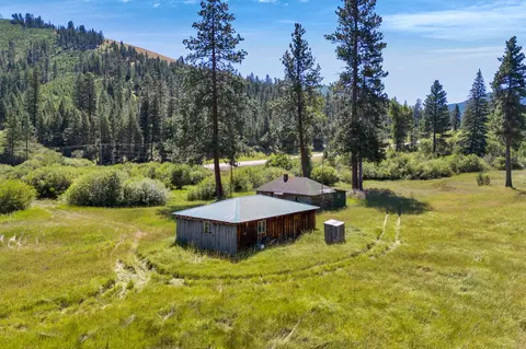 8131 Us Highway 93 S, Sula, MT 59871