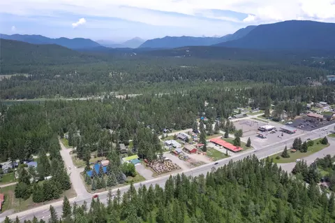 8786 Us Highway 2 E, Hungry Horse, MT 59919