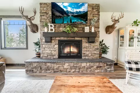 Living - 168 Treasure View Dr, Libby, MT 59923 photo 2 of 3