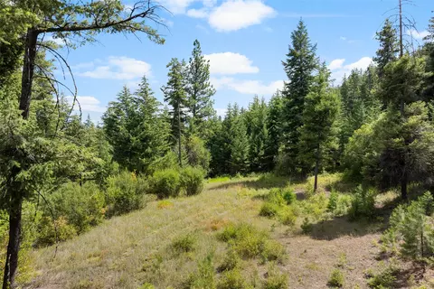 1925 Castle View Dr, Victor, MT 59875