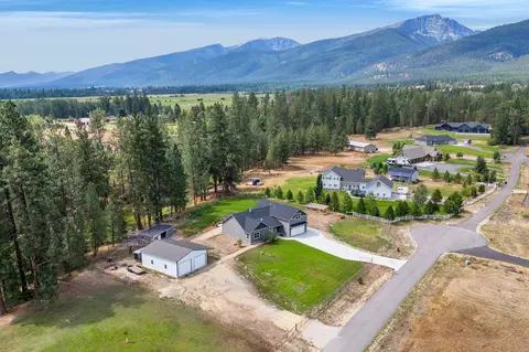 461 Sunrider Ln, Florence, MT 59833