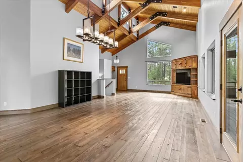 Living - 53 Mccracken Trl, Eureka, MT 59917 photo 2 of 4