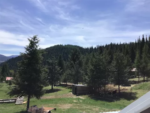 360 Valley Dr, De Borgia, MT 59830